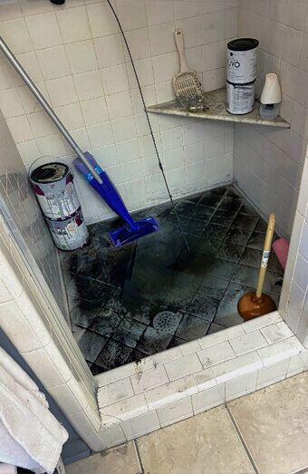 https://plumberwestleederville.com.au/uploads/2025/06/blocked-drains-781929.jpg
