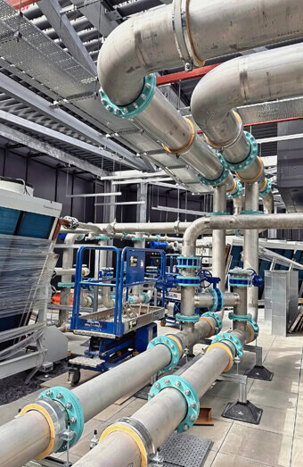 https://plumberwestleederville.com.au/uploads/2025/06/commercial-plumbing-556773.jpg