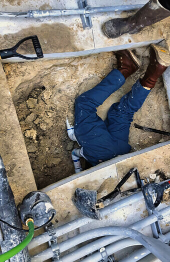 https://plumberwestleederville.com.au/uploads/2025/06/commercial-plumbing-722681.jpg