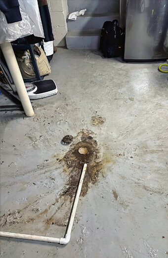 https://plumberwestleederville.com.au/uploads/2025/06/emergency-plumbing-546847.jpg