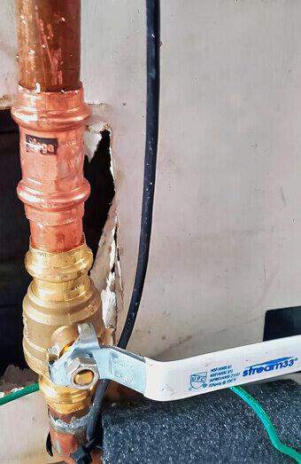 https://plumberwestleederville.com.au/uploads/2025/06/gas-plumbing-904682.jpg